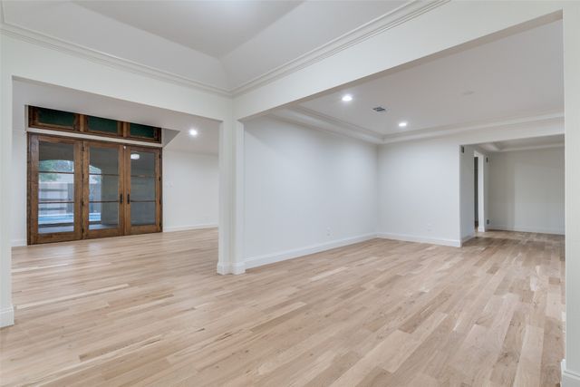 4426 Laren Lane, Dallas, TX 75244