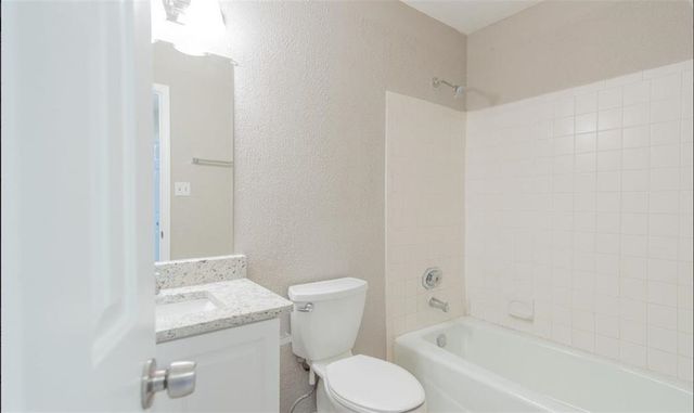 2599 Fieldstone View Lane SE, Conyers, GA 30013