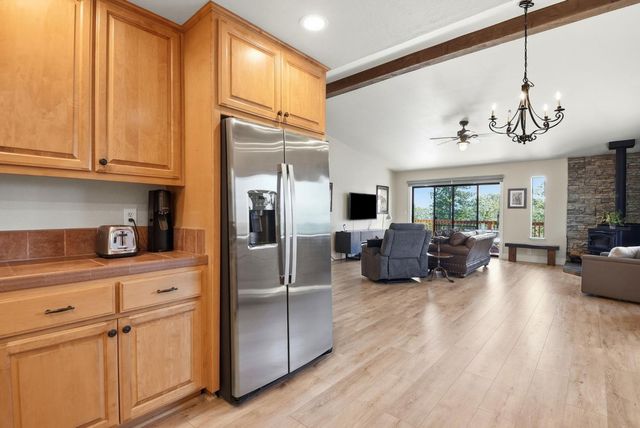 21440 Meadow Oaks Ln, Colfax, CA 95713