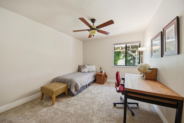 21440 Meadow Oaks Ln, Colfax, CA 95713