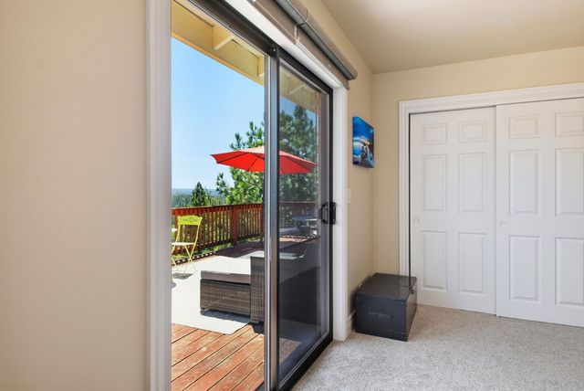 21440 Meadow Oaks Ln, Colfax, CA 95713