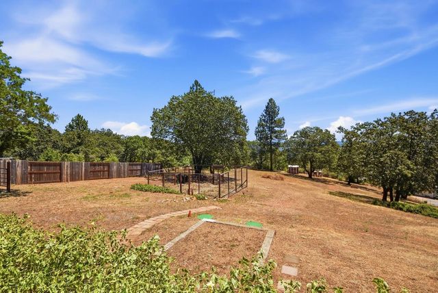 21440 Meadow Oaks Ln, Colfax, CA 95713