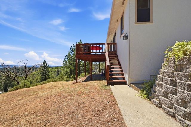 21440 Meadow Oaks Ln, Colfax, CA 95713