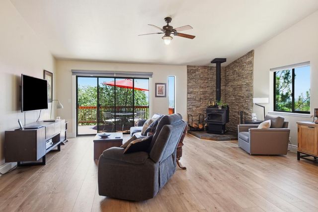 21440 Meadow Oaks Ln, Colfax, CA 95713