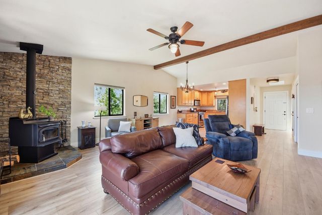 21440 Meadow Oaks Ln, Colfax, CA 95713