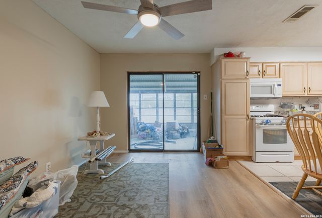 4410 SUMMER WIND ST, San Antonio, TX 78217