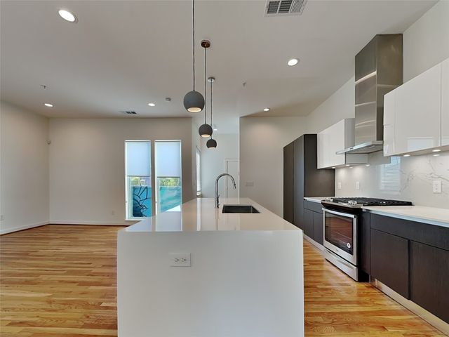 1245 Gano Street 602, Dallas, TX 75215