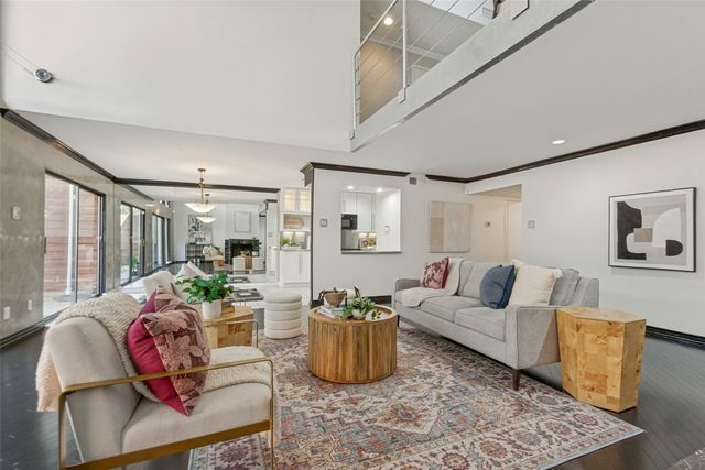 6362 Southpoint Drive, Dallas, TX 75248