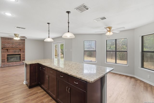 7611 BLUE FLAX CV, San Antonio, TX 78249