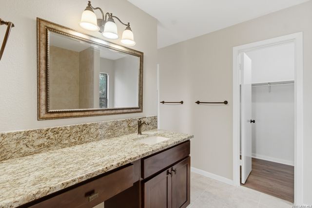 7611 BLUE FLAX CV, San Antonio, TX 78249
