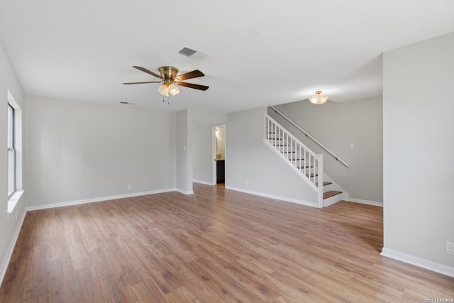7611 BLUE FLAX CV, San Antonio, TX 78249
