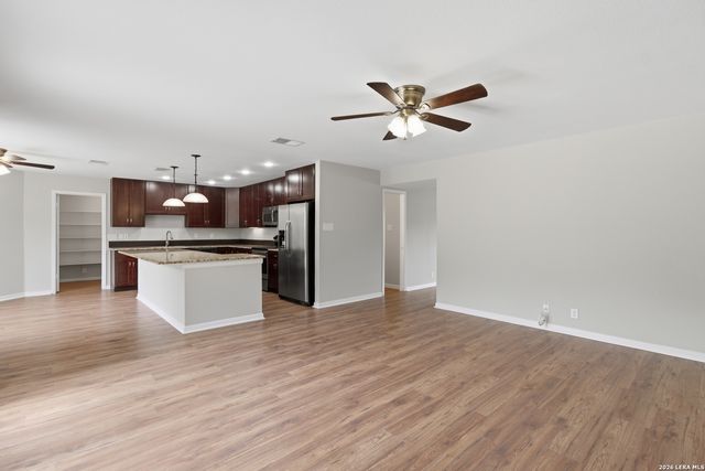 7611 BLUE FLAX CV, San Antonio, TX 78249
