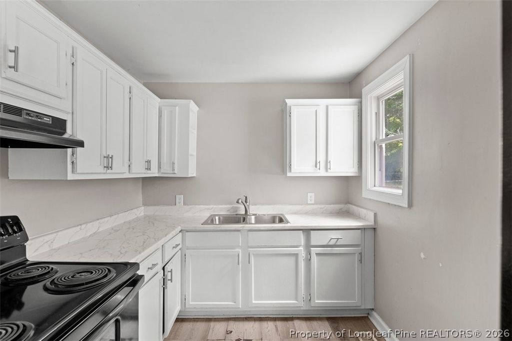 508 E 6th Avenue, Raeford, NC 28376 — photo 14