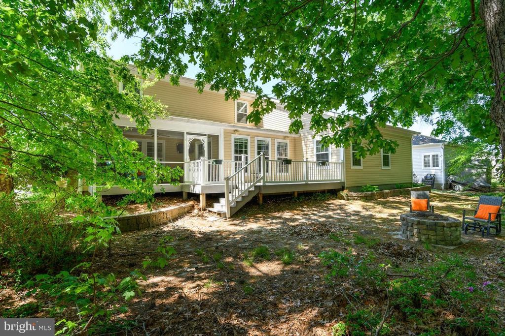 Image 4 of property listing at 126 REGULATOR DR N, Cambridge, MD 21613
