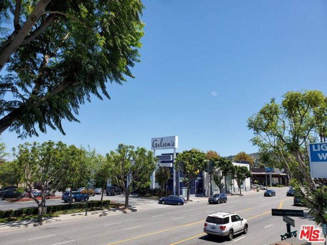 4531 VAN NUYS, Sherman Oaks, CA 91403