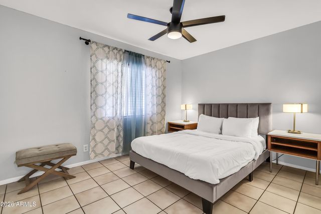 752 W POSADA Avenue, Mesa, AZ 85210