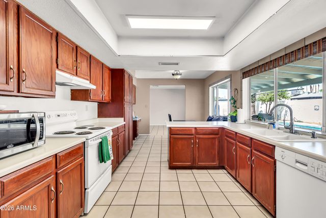 752 W POSADA Avenue, Mesa, AZ 85210