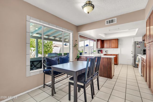 752 W POSADA Avenue, Mesa, AZ 85210