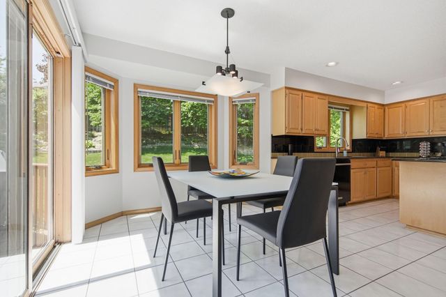 10825 46th Place N, Plymouth, MN 55442