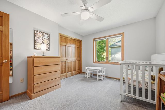 10825 46th Place N, Plymouth, MN 55442