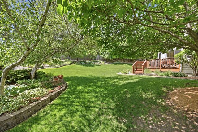 10825 46th Place N, Plymouth, MN 55442