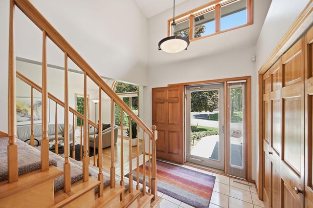 10825 46th Place N, Plymouth, MN 55442
