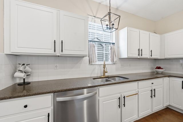 5176 Pyramid Falls Drive, Dublin, OH 43016