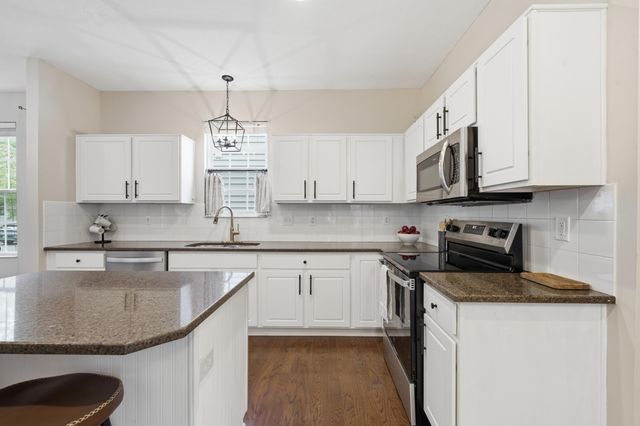5176 Pyramid Falls Drive, Dublin, OH 43016