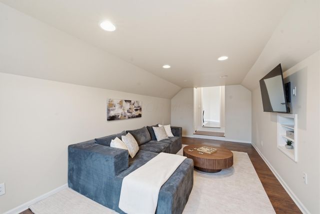 5176 Pyramid Falls Drive, Dublin, OH 43016