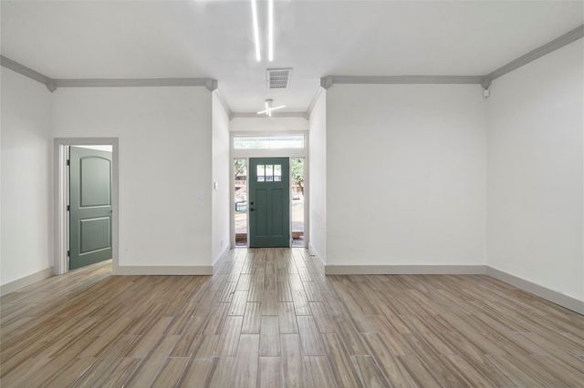 3010 Winding Way B, Huntsville, TX 77340
