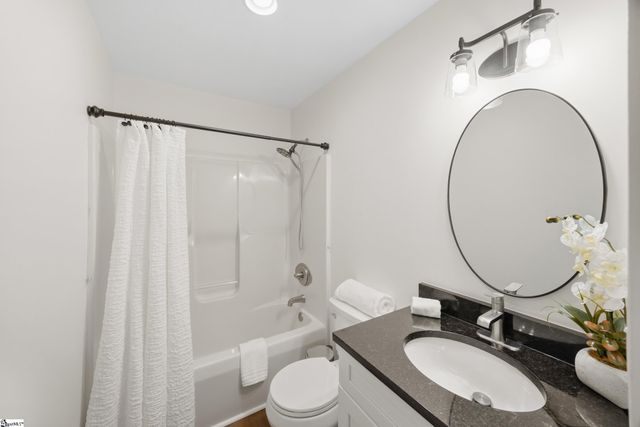 121 Confederate Lane, Greer, SC 29651