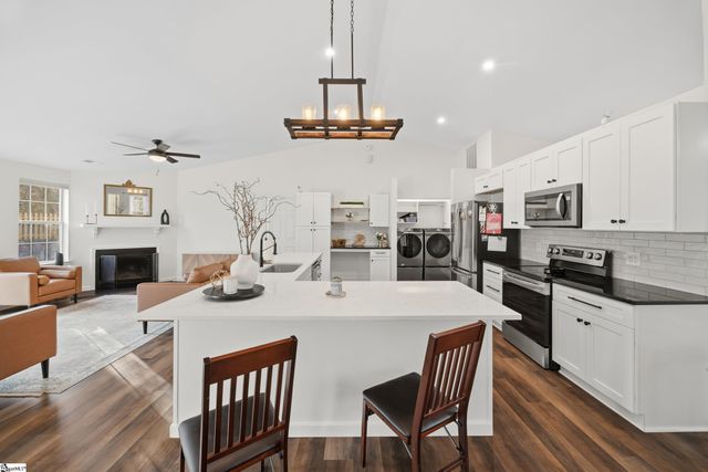 121 Confederate Lane, Greer, SC 29651