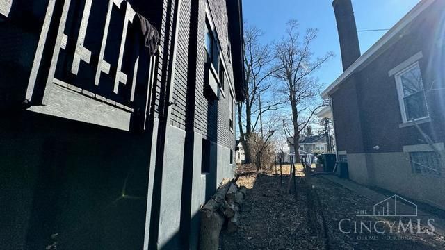 2822 Montana Avenue, Cincinnati, OH 45211