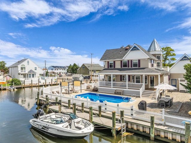 22 Seville Drive, Brick, NJ 08723