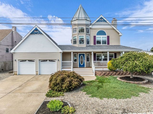 22 Seville Drive, Brick, NJ 08723