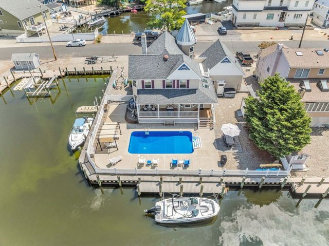 22 Seville Drive, Brick, NJ 08723