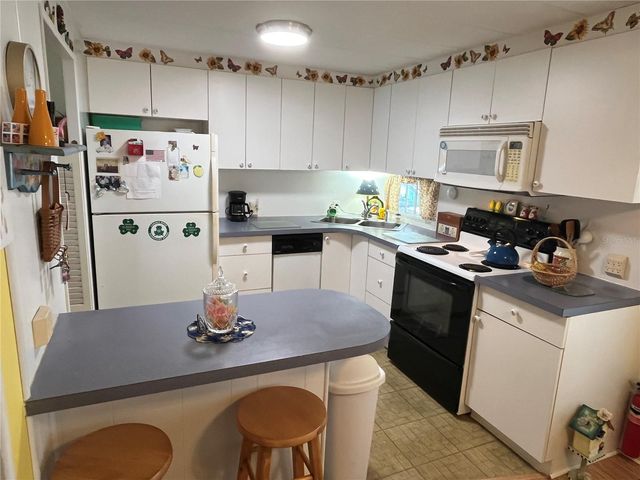 206 ROMA ROAD, Venice, FL 34285