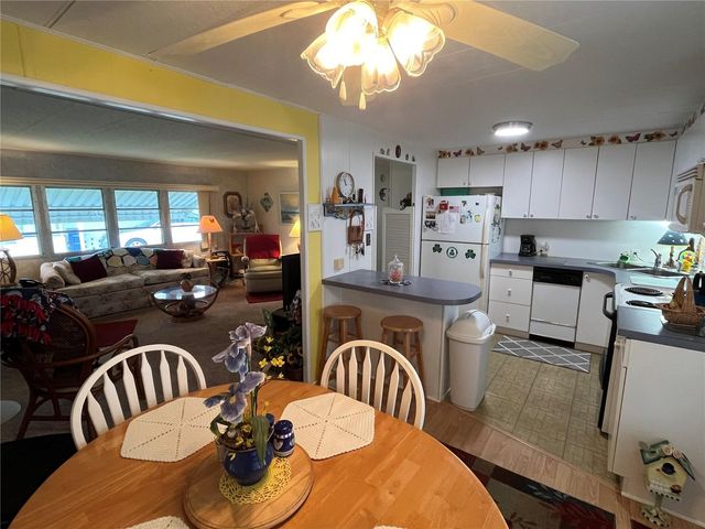 206 ROMA ROAD, Venice, FL 34285