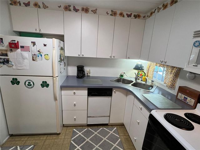 206 ROMA ROAD, Venice, FL 34285