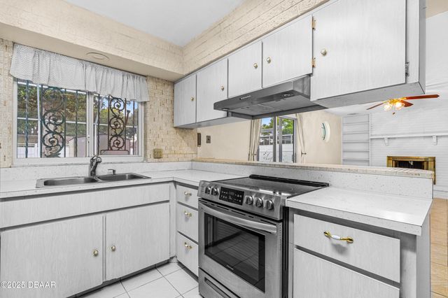 1308 Golfview Drive, Daytona Beach, FL 32114