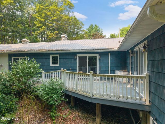 84 Seacord Drive, Davenport, NY 13750