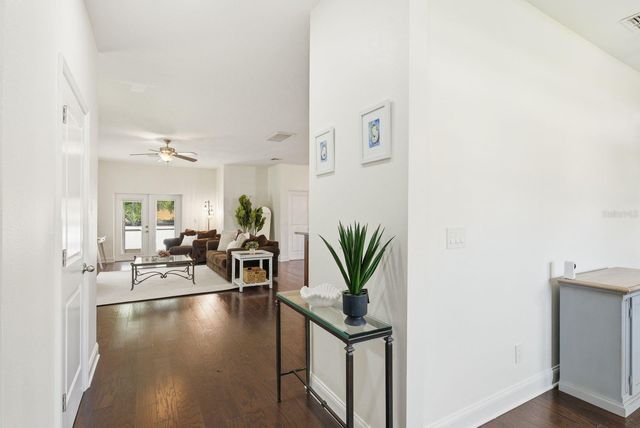 4920 3RD STREET N, St Petersburg, FL 33703