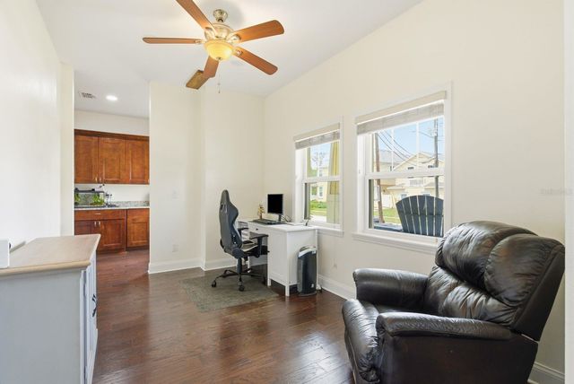 4920 3RD STREET N, St Petersburg, FL 33703