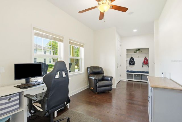 4920 3RD STREET N, St Petersburg, FL 33703