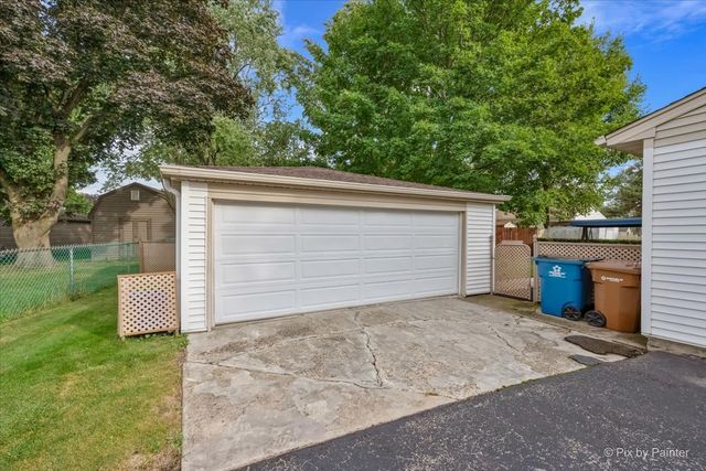 1617 Charles Drive, Glendale Heights, IL 60139