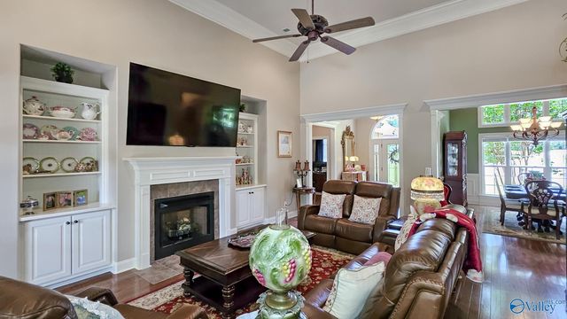 105 Karissa Pointe, Huntsville, AL 35811