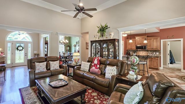 105 Karissa Pointe, Huntsville, AL 35811