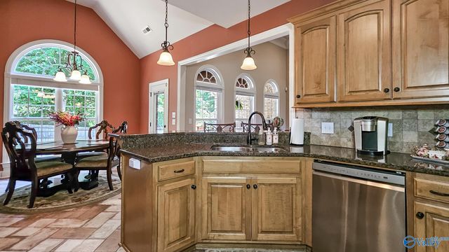 105 Karissa Pointe, Huntsville, AL 35811
