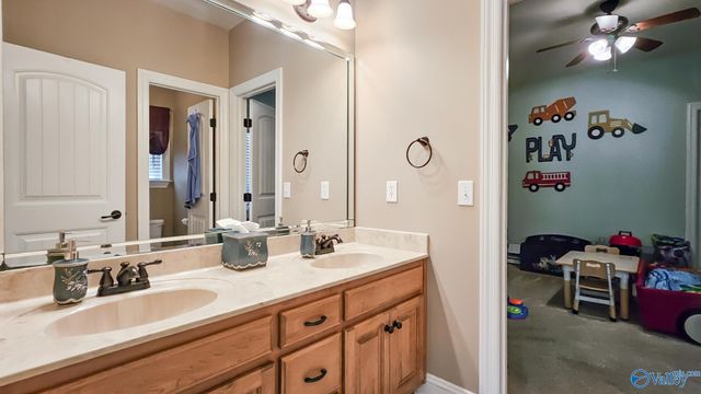 105 Karissa Pointe, Huntsville, AL 35811