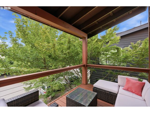 1051 N Fremont St, Portland, OR 97227